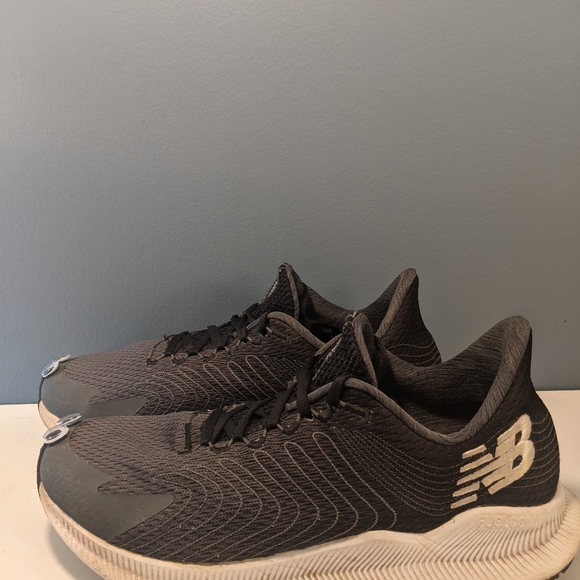 New Balance Fuelcell Propel in Dark Grey size 10 - Picture 3 of 7